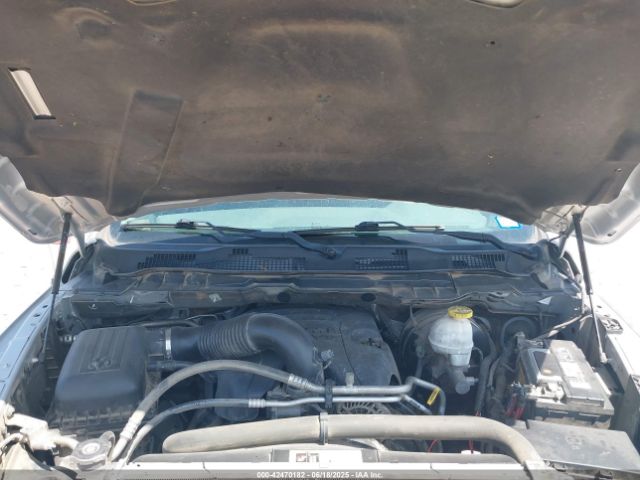 2019 RAM 1500 CLASSIC 1C6RR6LT9KS564282 Photo 9