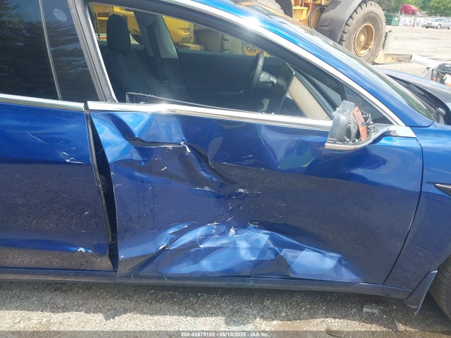 2020 TESLA MODEL 3 5YJ3E1EC8LF586881 Photo 5