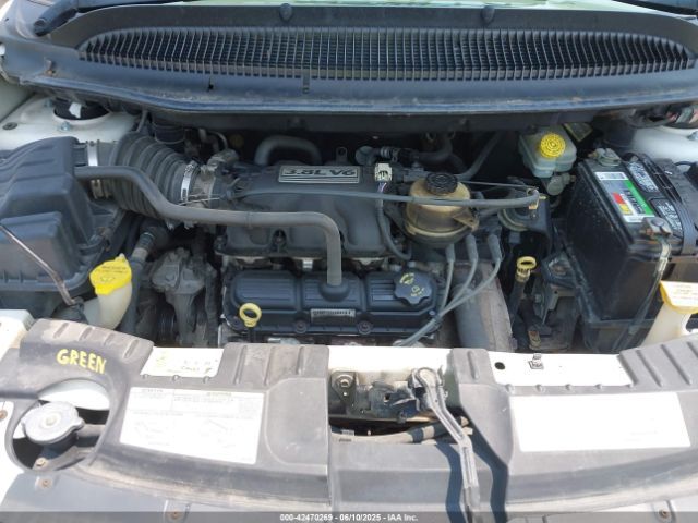 2005 CHRYSLER TOWN & COUNTRY 2C4GP54L35R142559 Photo 9