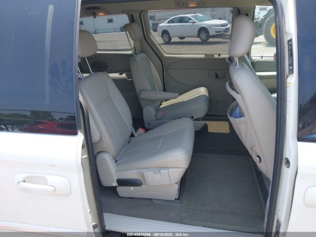 2005 CHRYSLER TOWN & COUNTRY 2C4GP54L35R142559 Photo 7