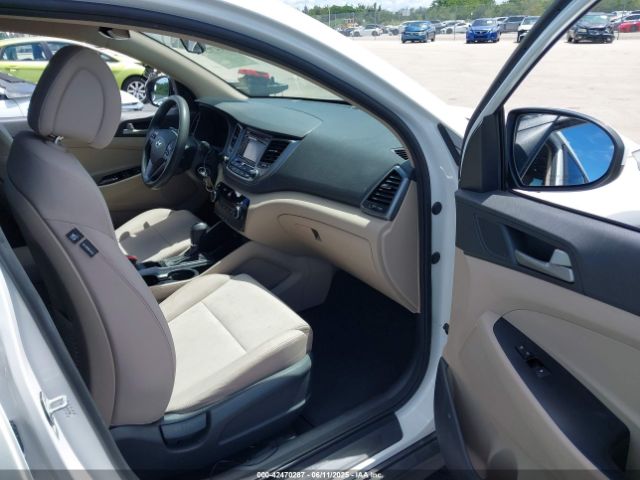 2018 HYUNDAI TUCSON KM8J23A48JU812380 Photo 4