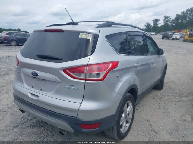 1FMCU0GX0EUB38394 Ford ESCAPE SE