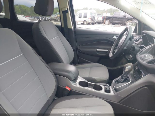1FMCU0GX0EUB38394 Ford ESCAPE SE