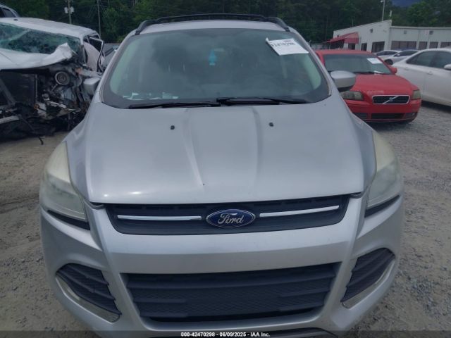 1FMCU0GX0EUB38394 Ford ESCAPE SE