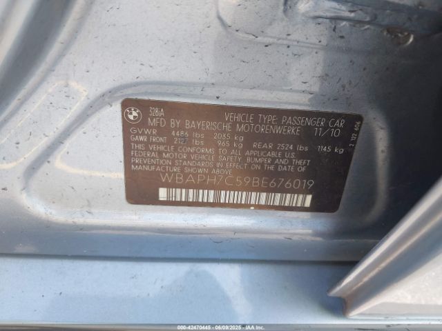 2011 BMW 328I WBAPH7C59BE676019 Photo 8