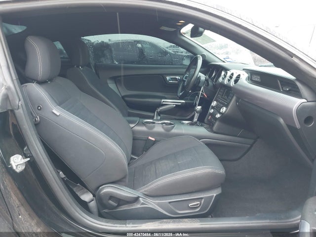42470484 :رقم المزاد ، 1FA6P8TH6F5373549 vin ، 2015 Ford Mustang Ecoboost مزاد بيع