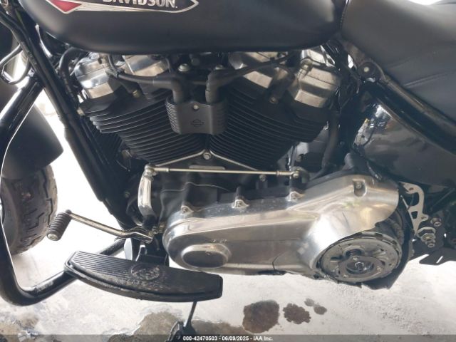 2018 HARLEY-DAVIDSON FLSL 1HD1YDJ1XJC065996 Photo 8