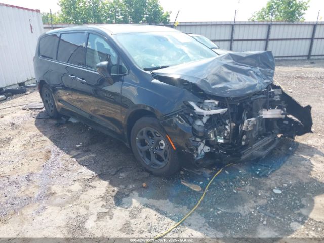 2022 CHRYSLER PACIFICA HYBRID 2C4RC1L72NR173562