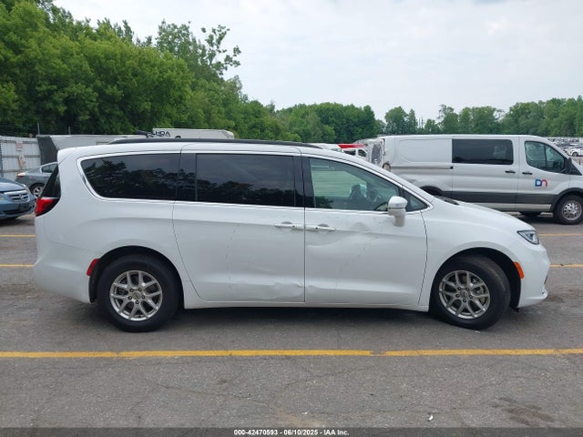 Chrysler Pacifica 2022 2C4RC1BG3NR149675 Image 13