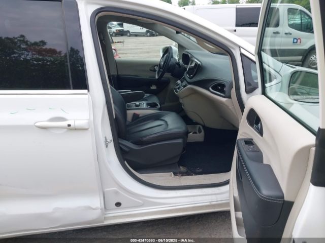 2022 CHRYSLER PACIFICA 2C4RC1BG3NR149675 Photo 4