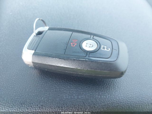 MAJ3S2GE2KC251467 Ford Ecosport Se