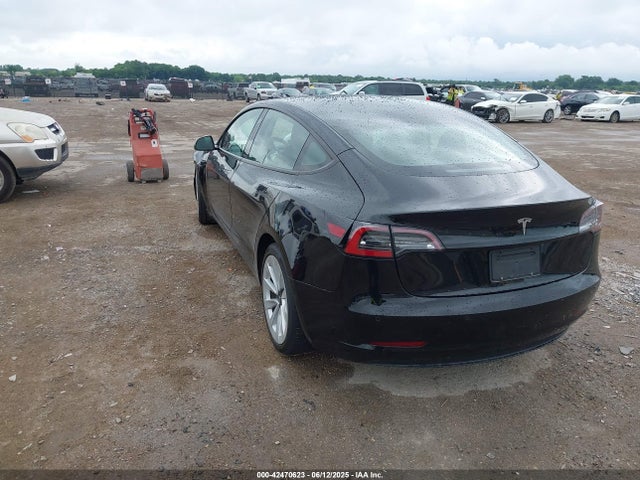 2021 TESLA MODEL 3 5YJ3E1EA6MF028124 Photo 2