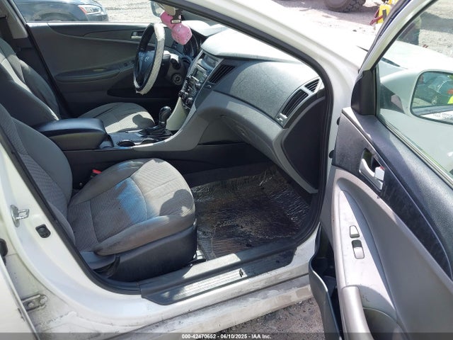 5NPEB4AC0EH929843 Hyundai gamma