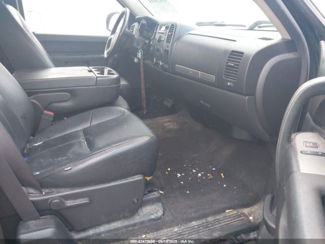 2011 CHEVROLET SILVERADO 1500 1GCRKSE37BZ381313 Photo 4