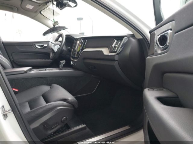 2020 VOLVO XC60 YV4A22RL9L1590718 Photo 4