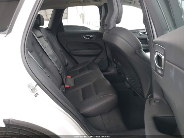 2020 VOLVO XC60 YV4A22RL9L1590718 Photo 7