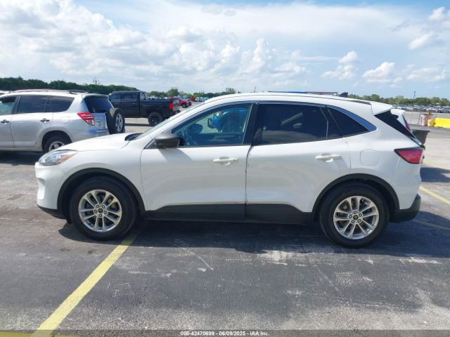 1FMCU0G67NUA25873 Ford ESCAPE SE