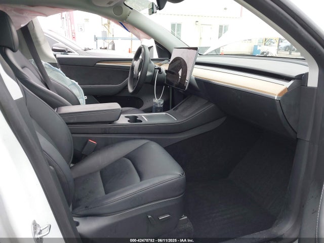7SAYGDEF8PF800742 Tesla 2023