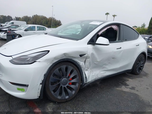 7SAYGDEF8PF800742 Tesla 2023