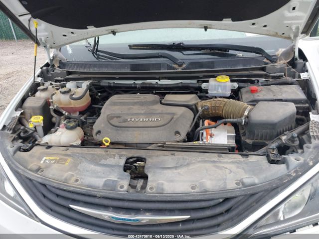 2018 CHRYSLER PACIFICA HYBRID 2C4RC1H74JR295049 Photo 9