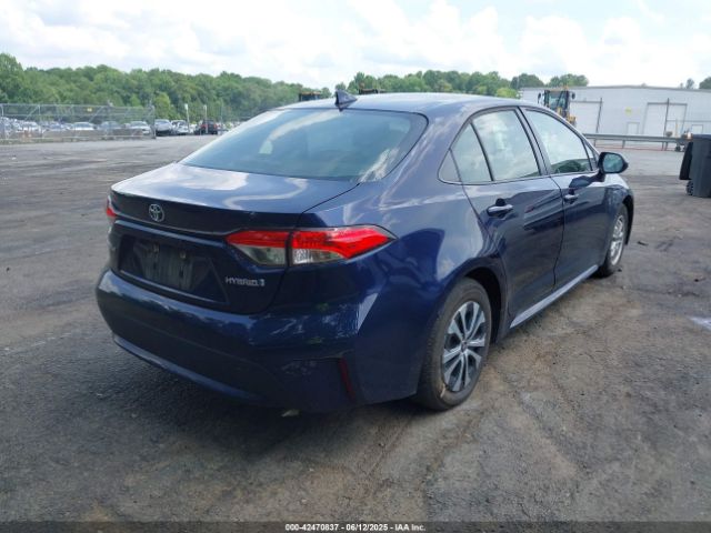 2021 TOYOTA COROLLA JTDEAMDE2MJ001859 Photo 3