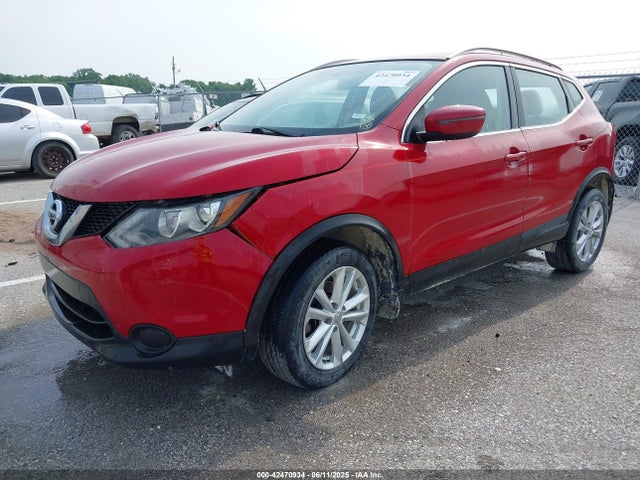 JN1BJ1CRXHW132751 Nissan 2017