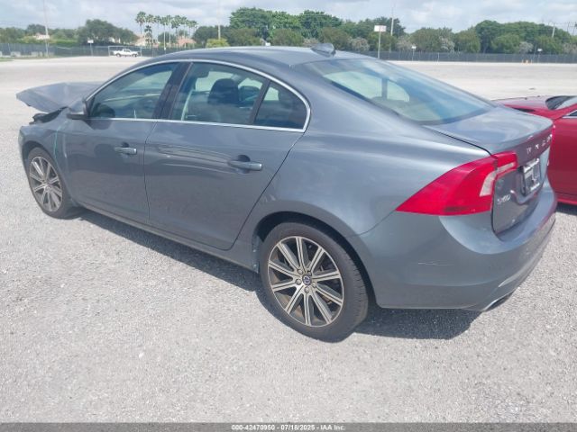 2017 VOLVO S60 INSCRIPTION LYV402HKXHB126979 Photo 2