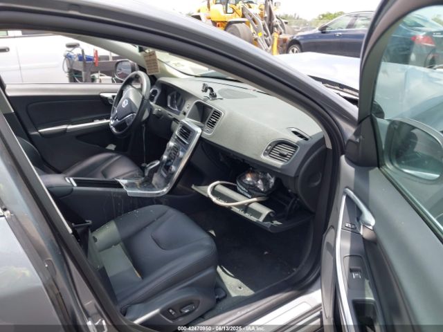 2017 VOLVO S60 INSCRIPTION LYV402HKXHB126979 Photo 4