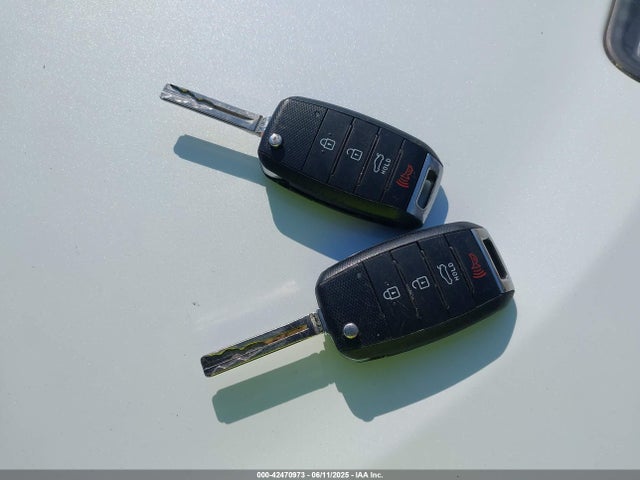 5XXGM4A73EG326242 KIA Optima Lx