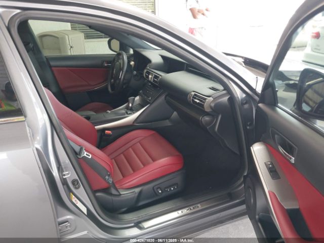 2016 LEXUS IS 200T JTHBA1D2XG5007332 Photo 4