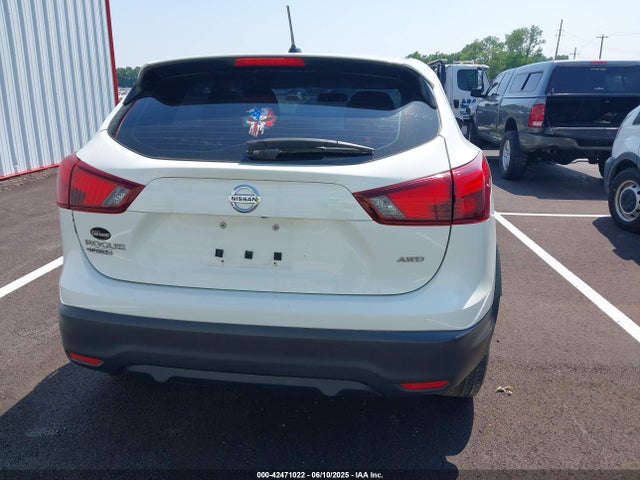 JN1BJ1CR5KW314655 Nissan Rogue Sport S