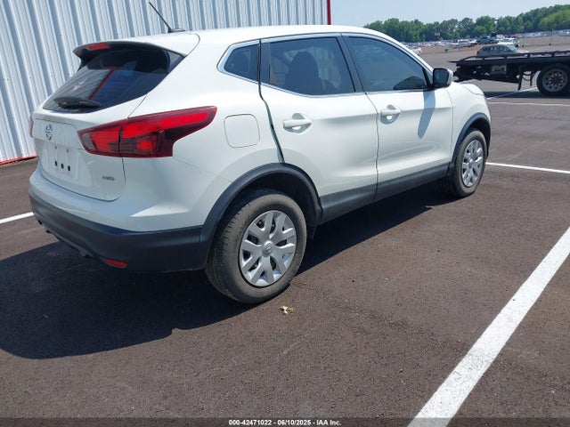 JN1BJ1CR5KW314655 Nissan Rogue Sport S