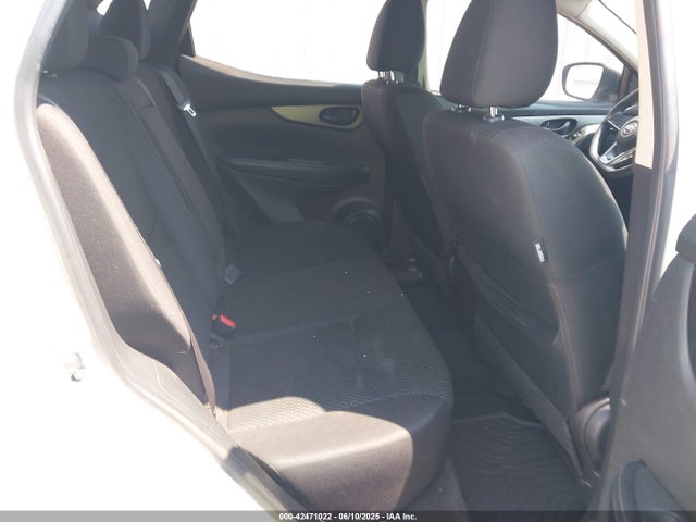 JN1BJ1CR5KW314655 Nissan Rogue Sport S