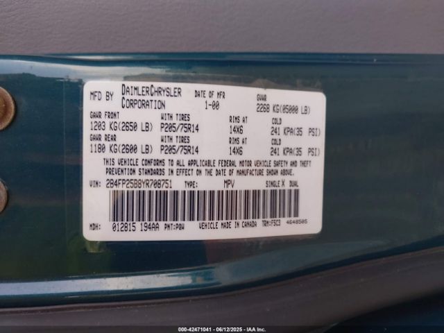 2000 DODGE CARAVAN 2B4FP25B8YR708751 Photo 8