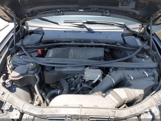 BMW 2014 2014 WBAVM1C52EVW52357 Image 10