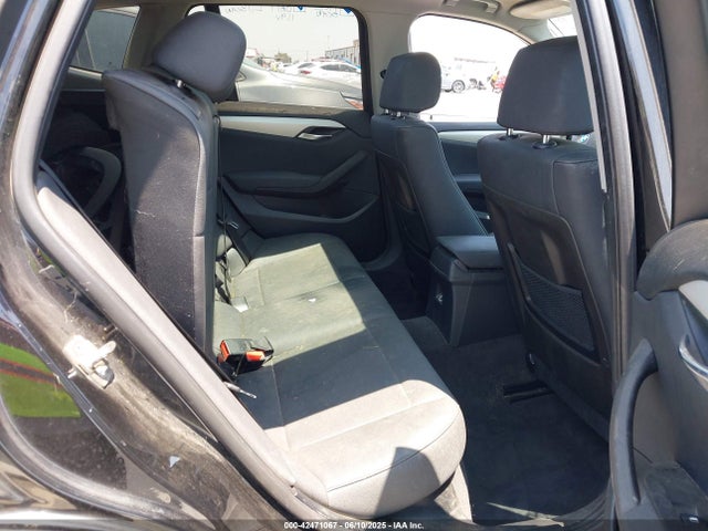 BMW 2014 2014 WBAVM1C52EVW52357 Image 8