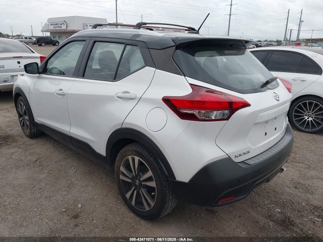 3N1CP5CU5JL524174 Nissan 2018