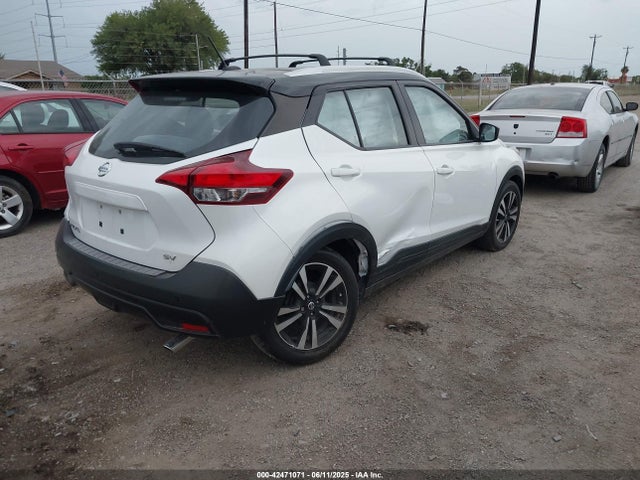 3N1CP5CU5JL524174 Nissan 2018