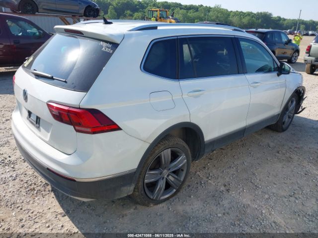 2020 VOLKSWAGEN TIGUAN 3VV3B7AX5LM075503 Photo 3