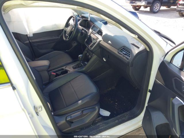 2020 VOLKSWAGEN TIGUAN 3VV3B7AX5LM075503 Photo 4