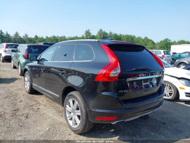 2017 VOLVO XC60 YV440MRU6H2132241 Photo 2
