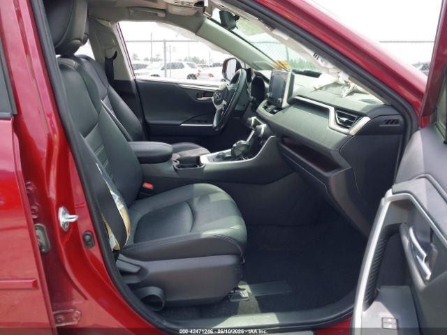 2021 TOYOTA RAV4 HYBRID JTMD6RFV2MD045043 Photo 4