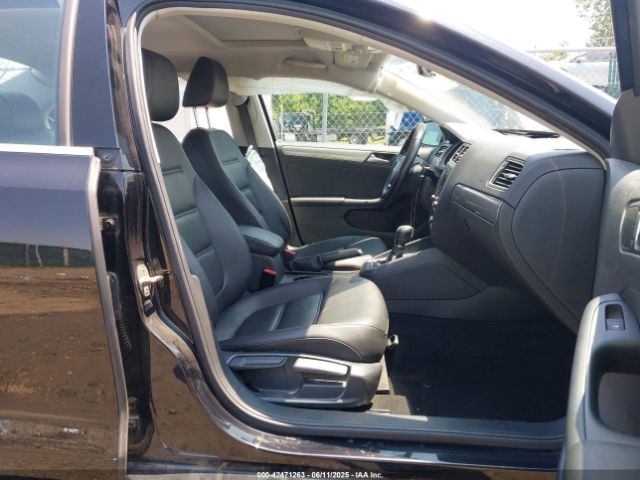 2017 VOLKSWAGEN JETTA 3VWDB7AJ9HM293639 Photo 4