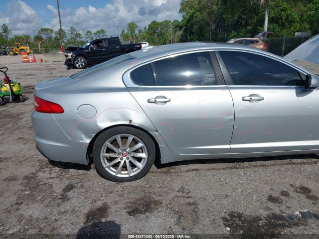 2015 JAGUAR XF SAJWA0FS7FPU73122 Photo 5