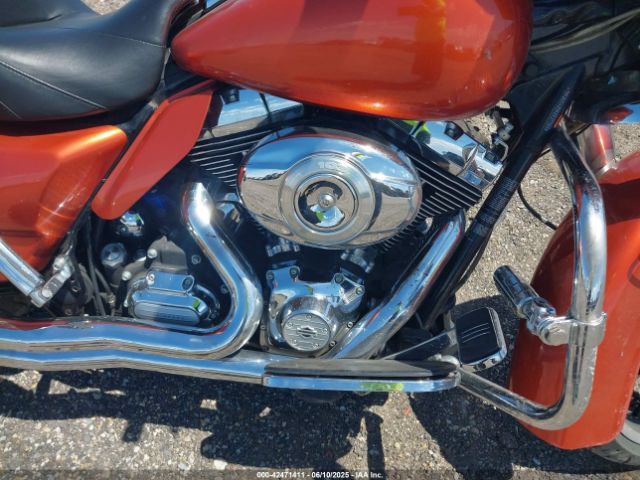 2011 HARLEY-DAVIDSON FLHX 1HD1KBM13BB617086 Photo 7