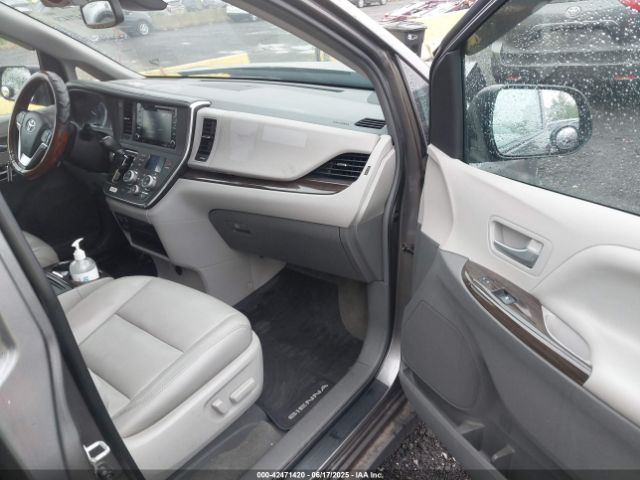 2018 TOYOTA SIENNA 5TDYZ3DC6JS930546 Photo 4