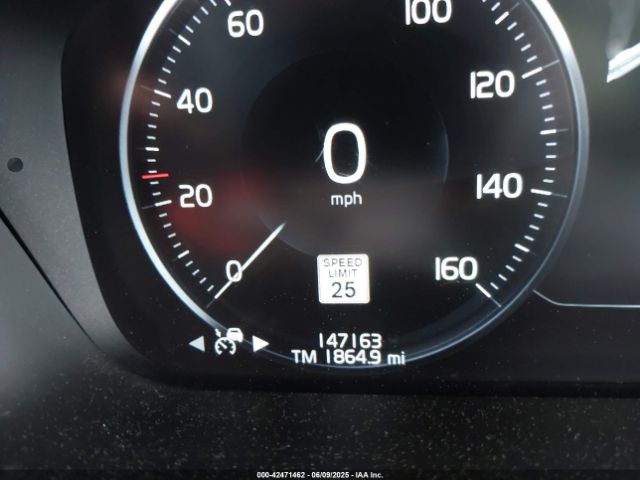 YV4A22PK9G1070826 Volvo Xc90 T6 Momentum