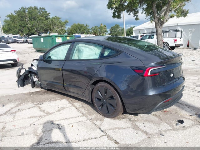 2025 TESLA MODEL 3 5YJ3E1EAXSF905596 Photo 2