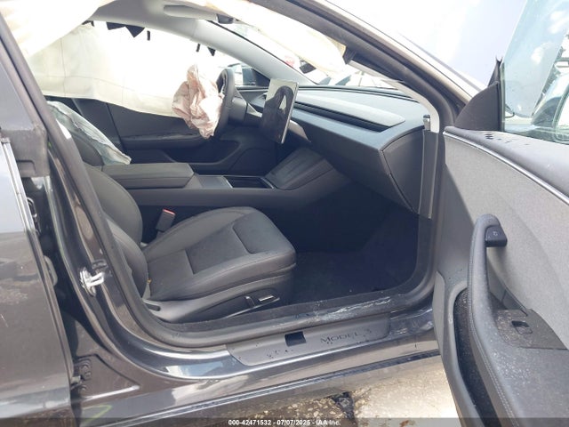 2025 TESLA MODEL 3 5YJ3E1EAXSF905596 Photo 4