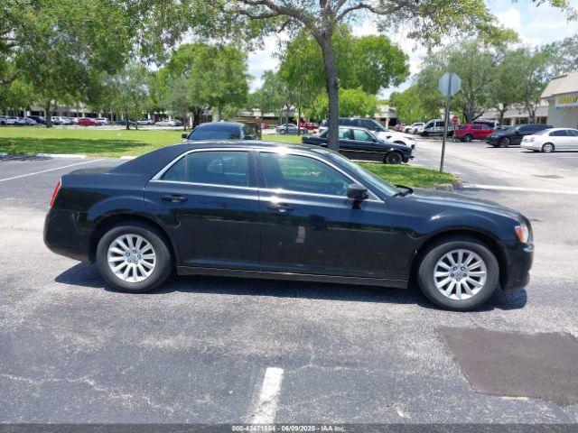 2C3CCAAG4EH141716 Chrysler 300